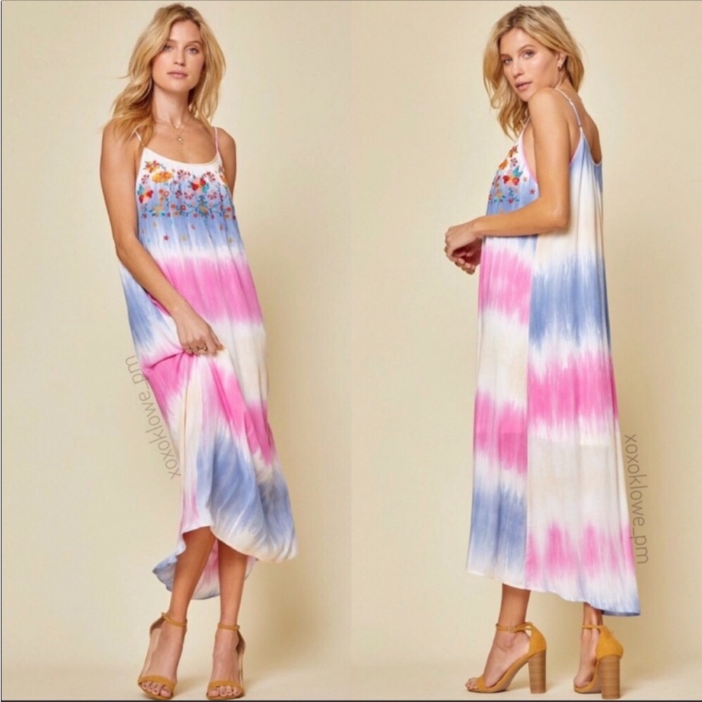 Gorgeous Sleeveless Tie Dye Striped Dress - Picture 2 of 5